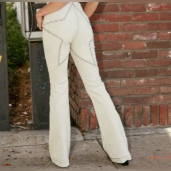 NWOT REVICE Venus Flare Jeans - Picture 4 of 10